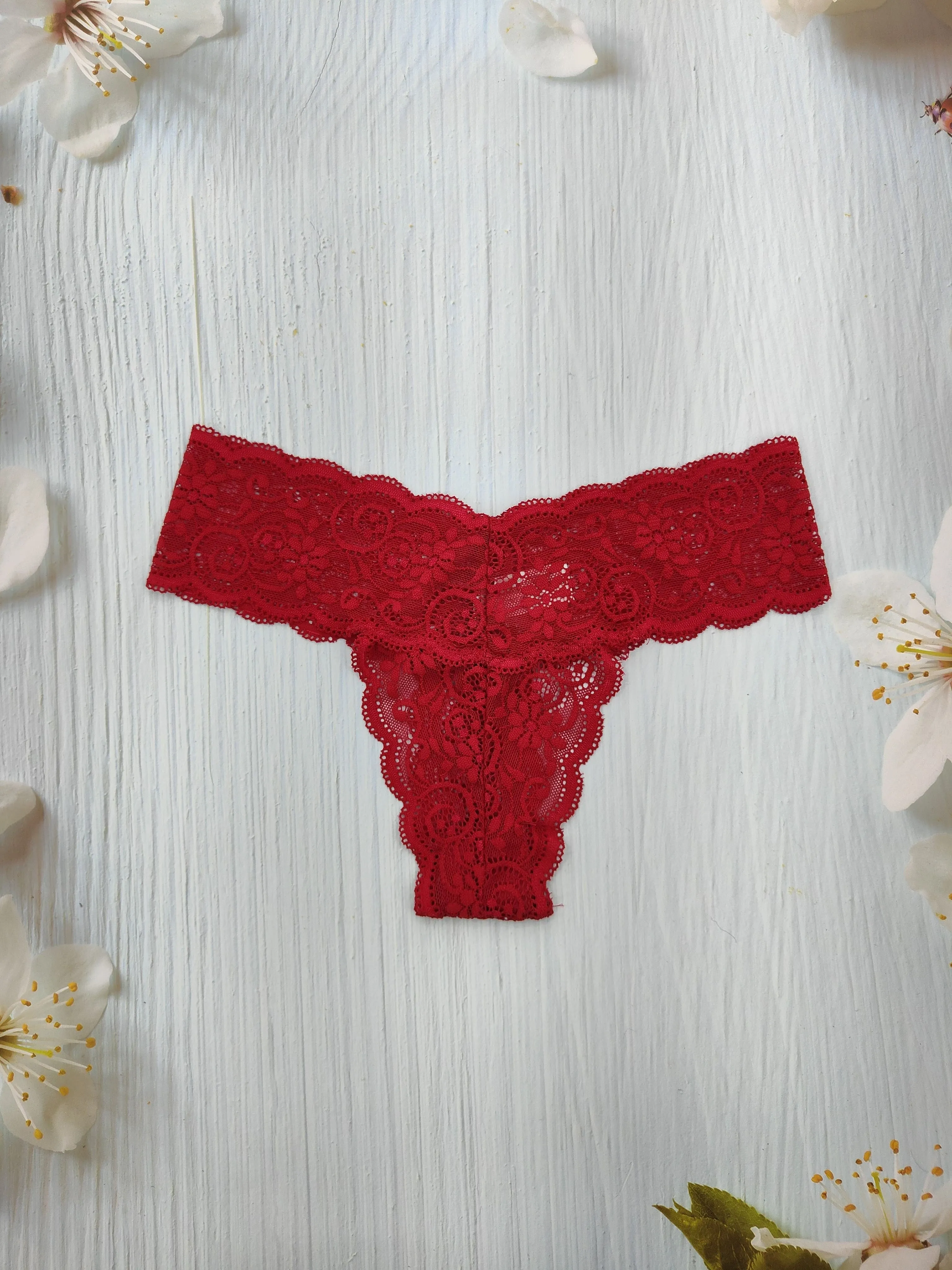 Floral Lace Thongs Soft Comfy Scallop Trim Lingerie Set