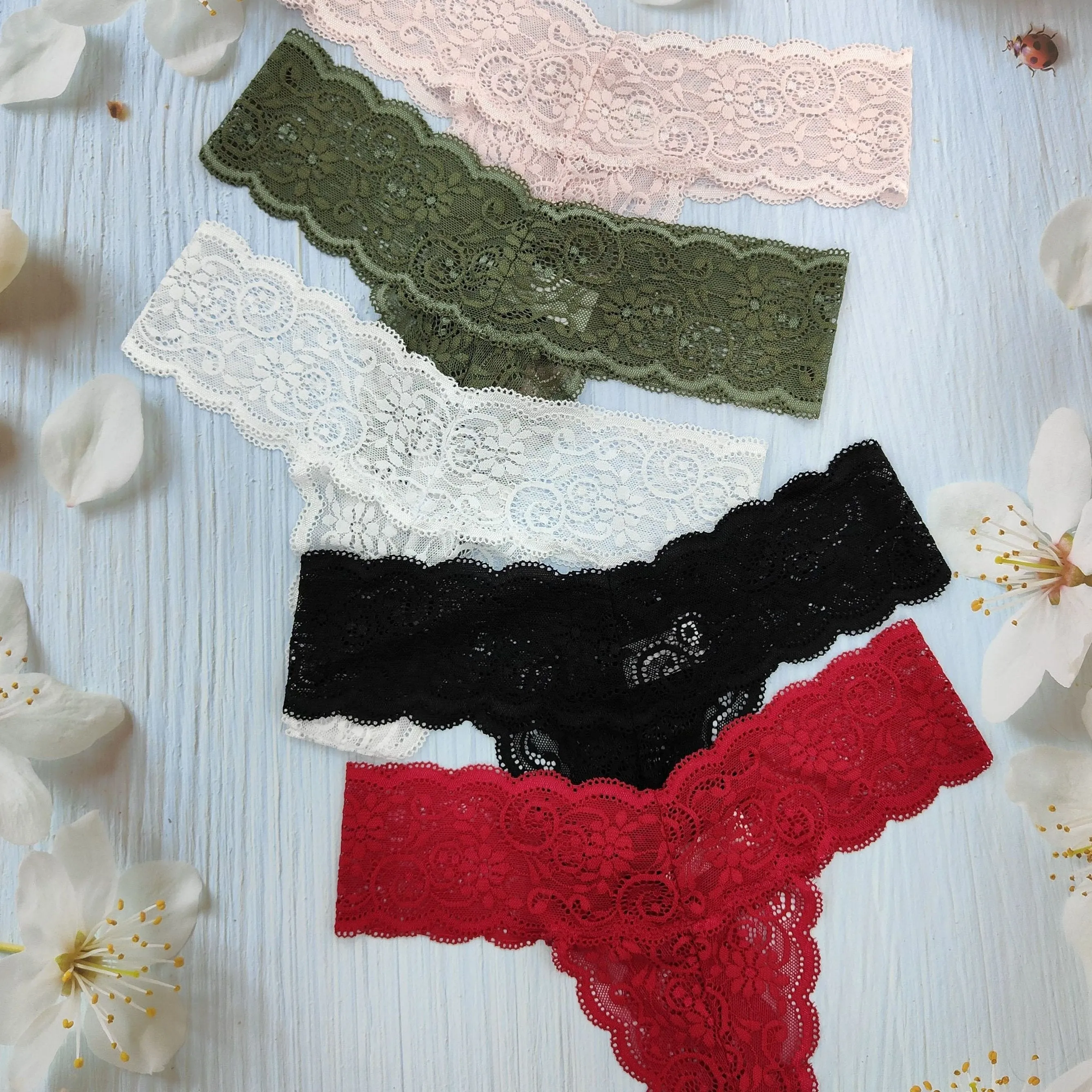 Floral Lace Thongs Soft Comfy Scallop Trim Lingerie Set