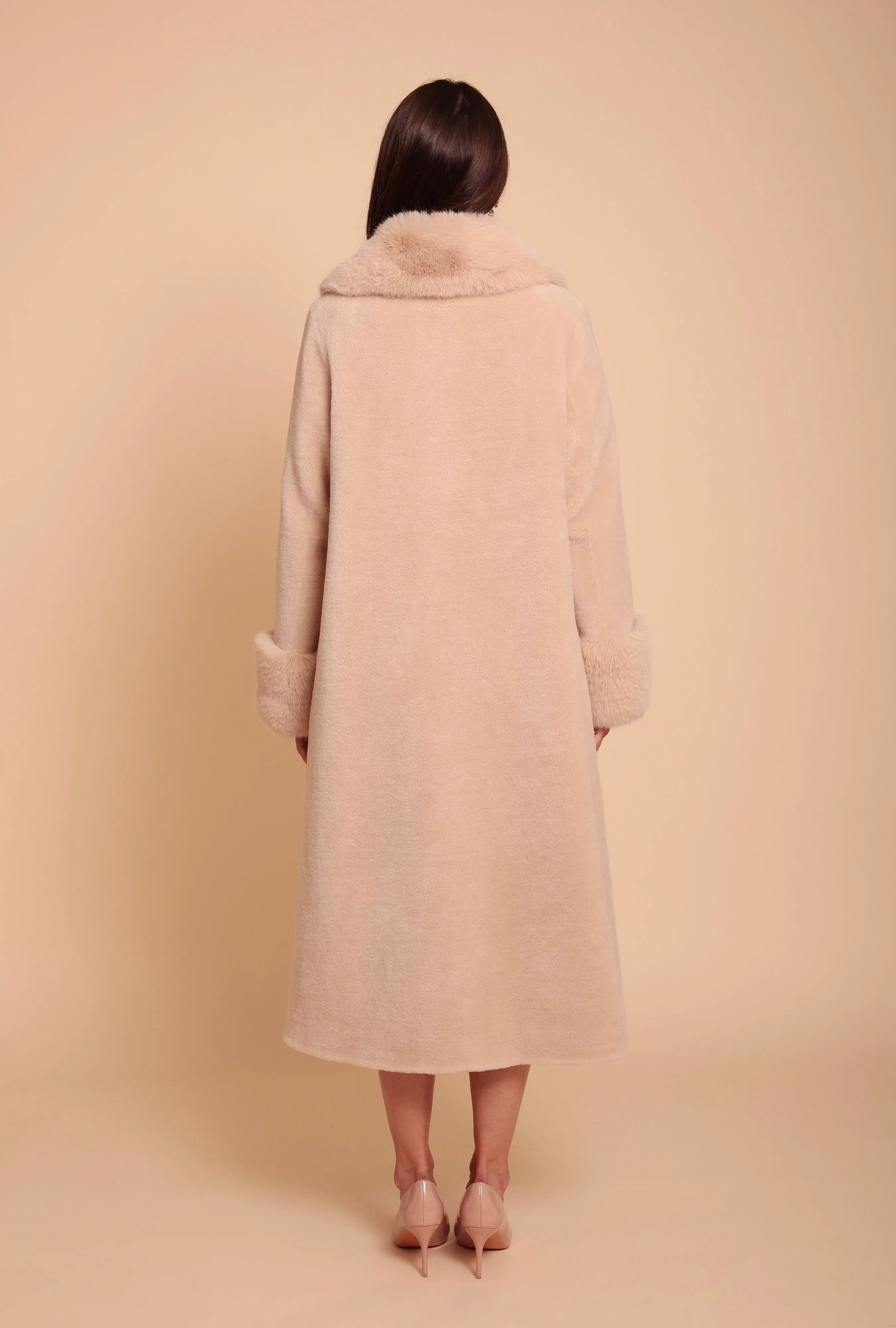 'Sunset Boulevard' Long Wool Coat with Faux Fur Collar in Cammello