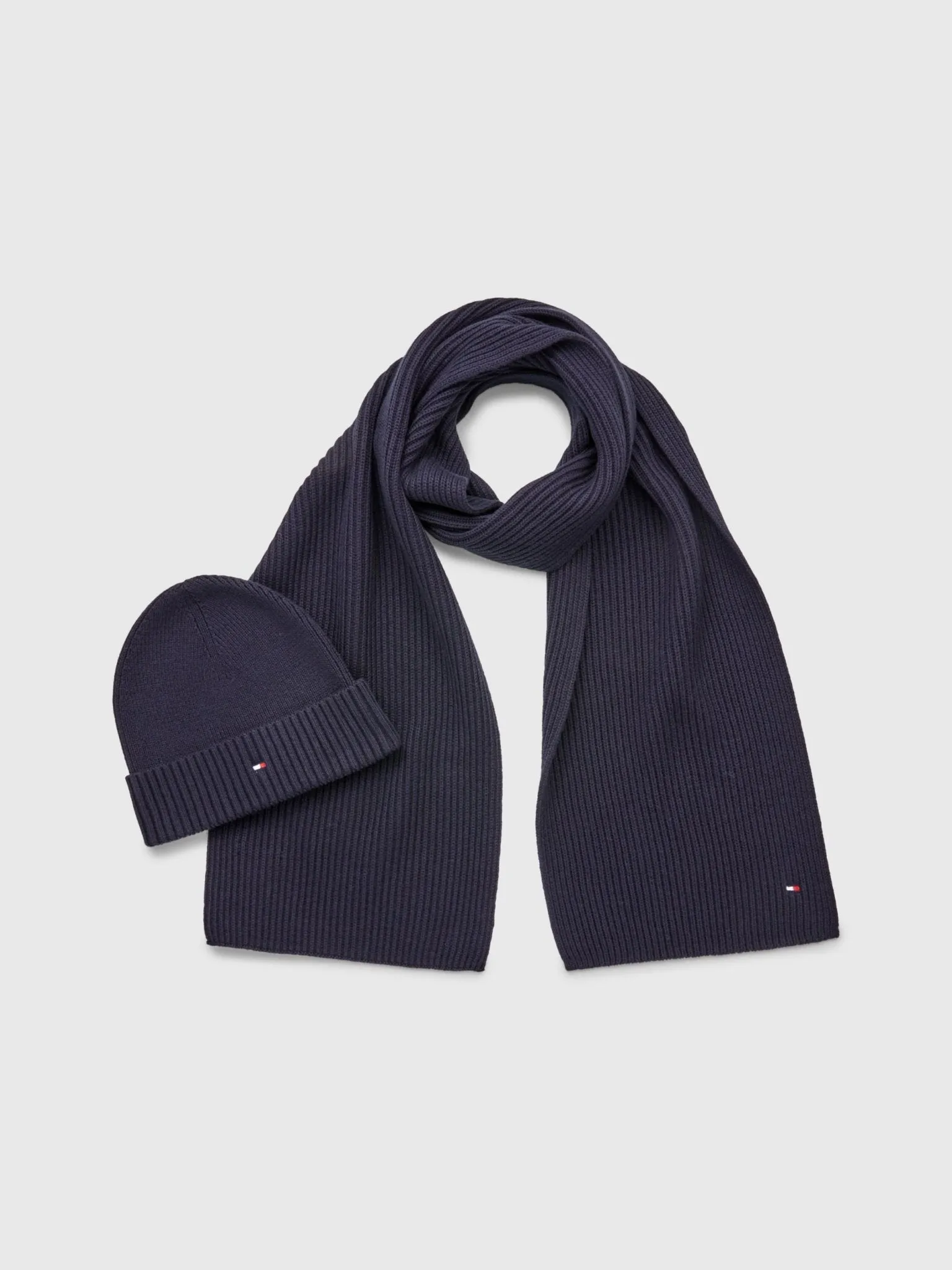 Tommy Hilfiger Essential Scarf & Beanie Set