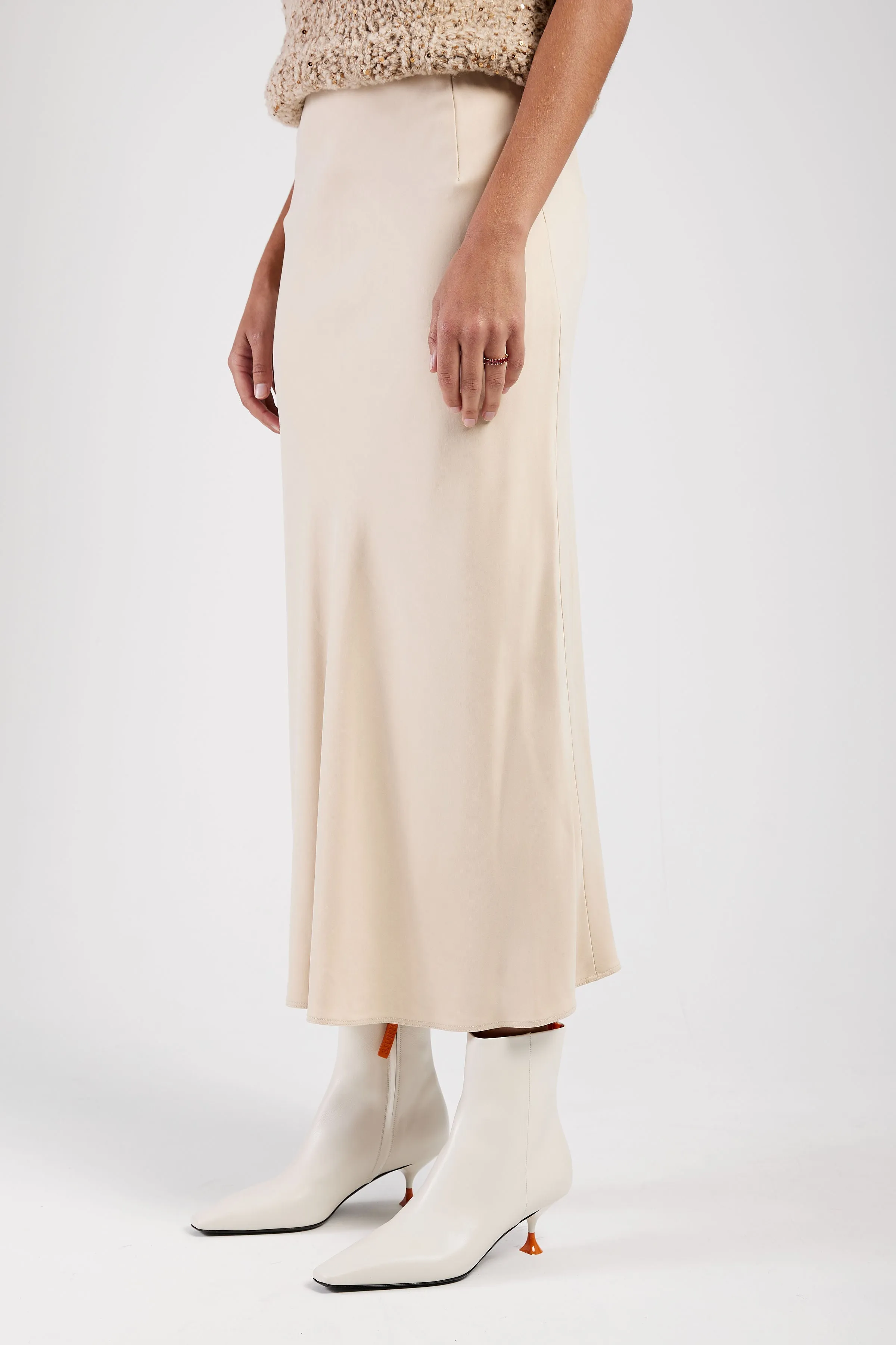 Woven Midi Skirt in Champagne